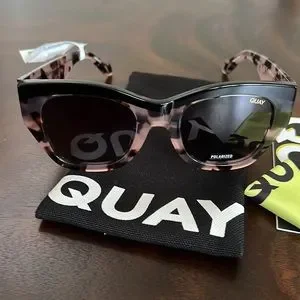 QUAY AUSTRALIA After hours サングラス ✺新品✺ AFTER HOURS Large Square Sunglasses for Women – QUAY